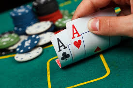 Poker là một game bài thời thượng của giới trẻ